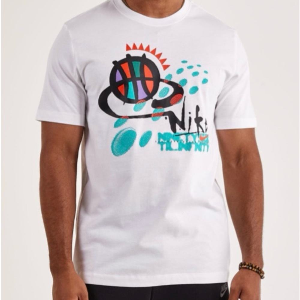 Nike NSW 96 Til Infinity
Short Sleeve T-Shirt Medium